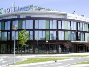 Sercotel Jardines de Uleta Suites