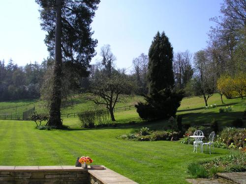 Chart House Bed And Breakfast