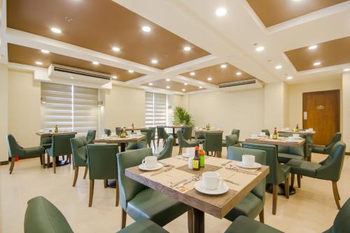 Microtel Inn & Suites by Wyndham San Fernando