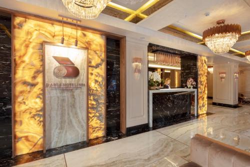Danis Hotel