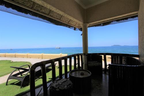 Thalatta Resort