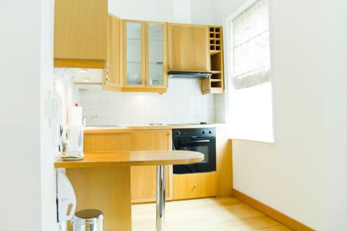 Studios 2 Let Serviced Apartments