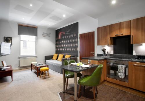 Heeton Concept Hotel - Stewart Aparthotel Edinburgh