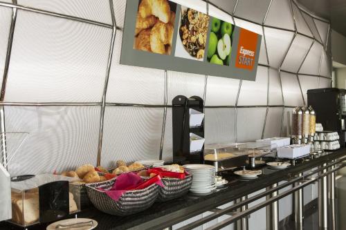 Holiday Inn Express Lisbon Alfragide