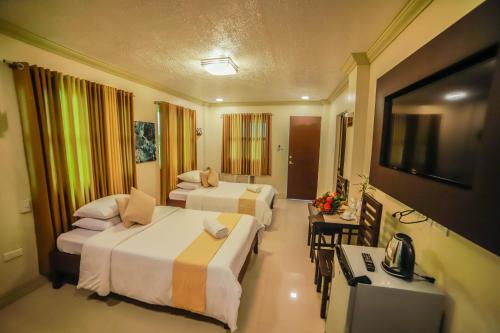 Villa Esmeralda Bryan's Resort Hotel & Restaurant