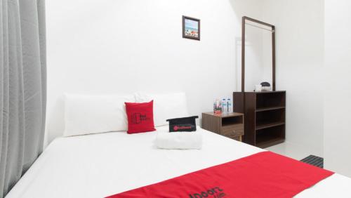 RedDoorz near Liceo De Cagayan University Highschool