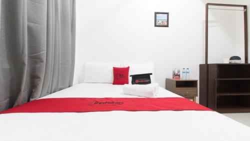 RedDoorz near Liceo De Cagayan University Highschool