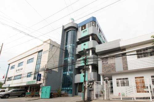 RedDoorz near Liceo De Cagayan University Highschool