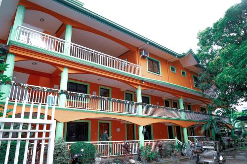 La Solana Suites & Resort