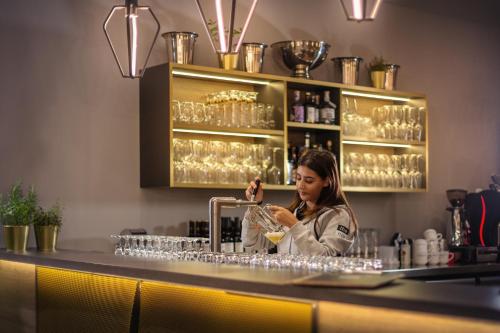 Holiday Inn - the niu, Mesh Stuttgart Messe