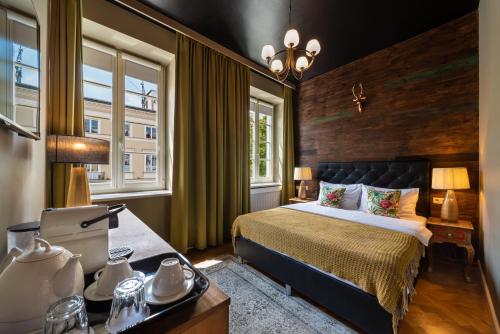 SleepWell Apartments