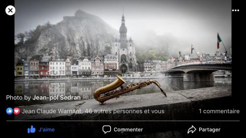 Les Voisins De Mr Sax