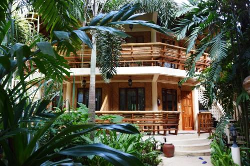Nigi Nigi Nu Noos & Nu Nu Noos Beach Resort