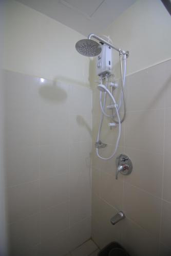 Alexandrea Suite Taal View by Wind SMDC Tagaytay