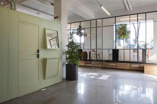 Bed and Boarding - Hostel