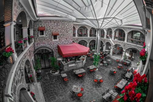 L'agora Old Town Hotel & Bazaar