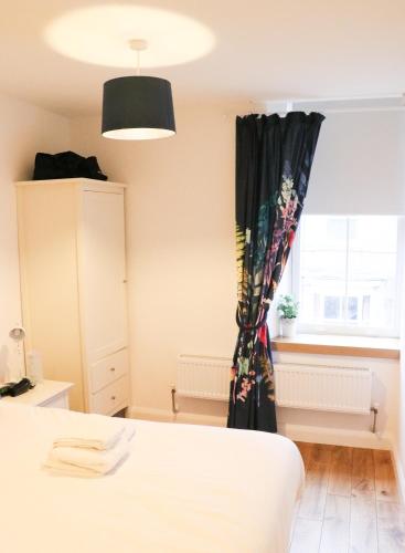 The Queens Head Hotel