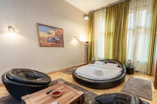 Select City Center Apartments