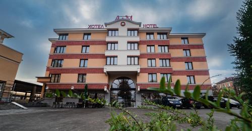 A & M Hotel