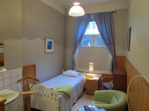 Morris Hotel