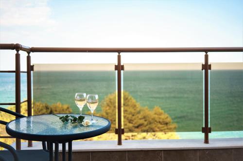 Moreto Seaside Aparthotel