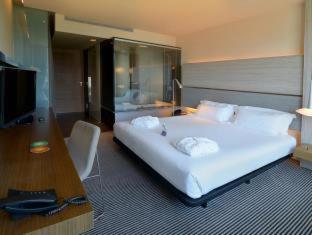 B-Hotel