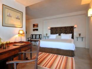 Hotel V