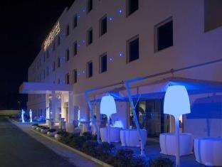 8Piuhotel