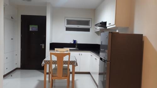 Amazing condo in premier La Grande tower