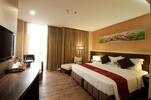 Ramada by Wyndham Manila Central