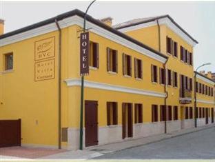 Villa Costanza