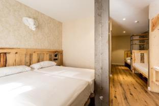 Black Swan Hostel Sevilla