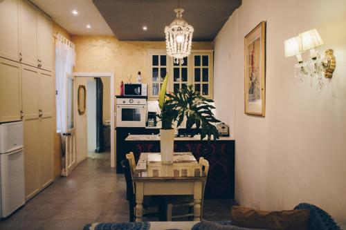 Sally Port City Pads