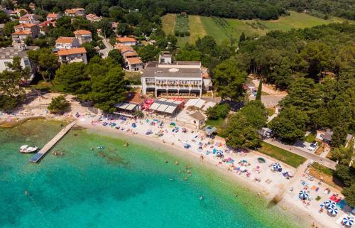 Centinera Resort & Camping
