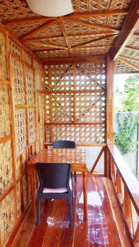 MJ Room Rental Mahogany