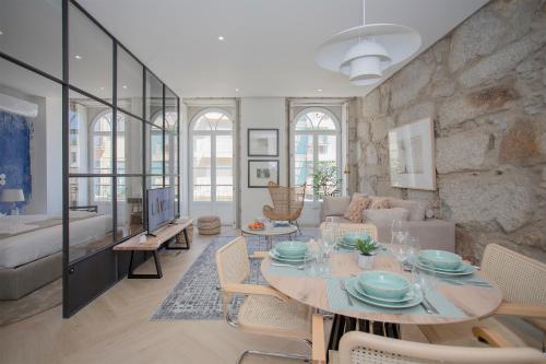 Liiiving in Porto - Luxury Beachfront Apartments