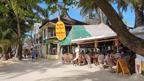 Nigi Nigi Nu Noos & Nu Nu Noos Beach Resort
