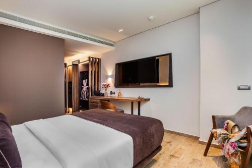 Ad Imperial Plus Hotel
