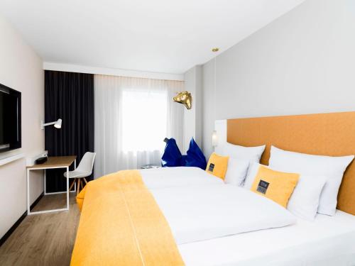 Holiday Inn - the niu, Dairy Haarlem