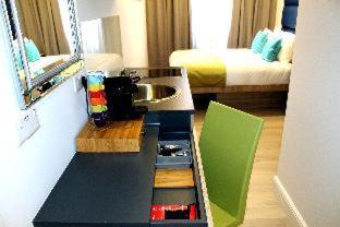 1 Craven Hill Gardens