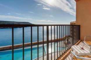 Paradise Bay Resort
