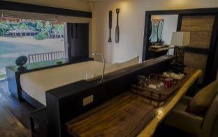 Cauayan Island Resort