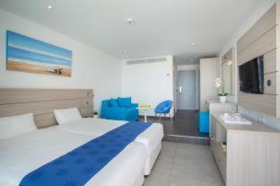 Limanaki Beach Hotel
