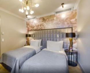 Grand Poet Hotel By Semarah