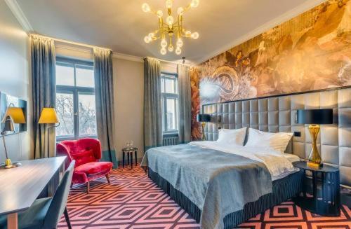 Grand Poet Hotel By Semarah