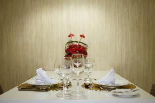 Golden Prince Hotel and Suites