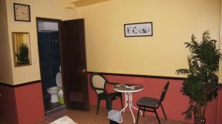 MB's Garden Inn