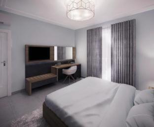 Pebbles Resort (Oct - May) / Bora Bora Ibiza-Malta Resort (Jun - Sep)