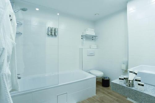Rise Hotel