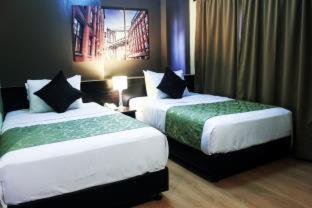 The Studio 18 Residences